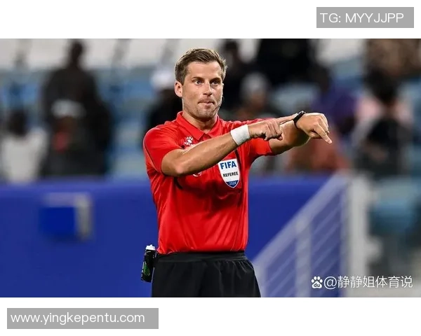 友谊赛AC米兰大胜曼联帽子戏法引发争议判罚全场沸腾